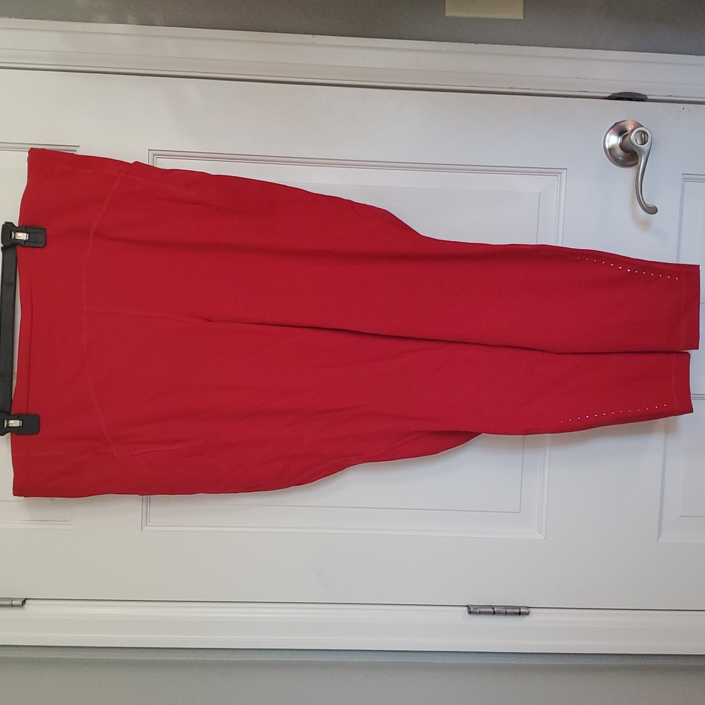 NWOT Lululemon Fast and Free 28in W/pockets Women's Sz 20 Red